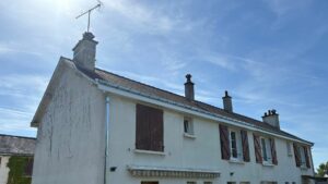 chantier de rénovation de toit en ardoises à joué lès tours